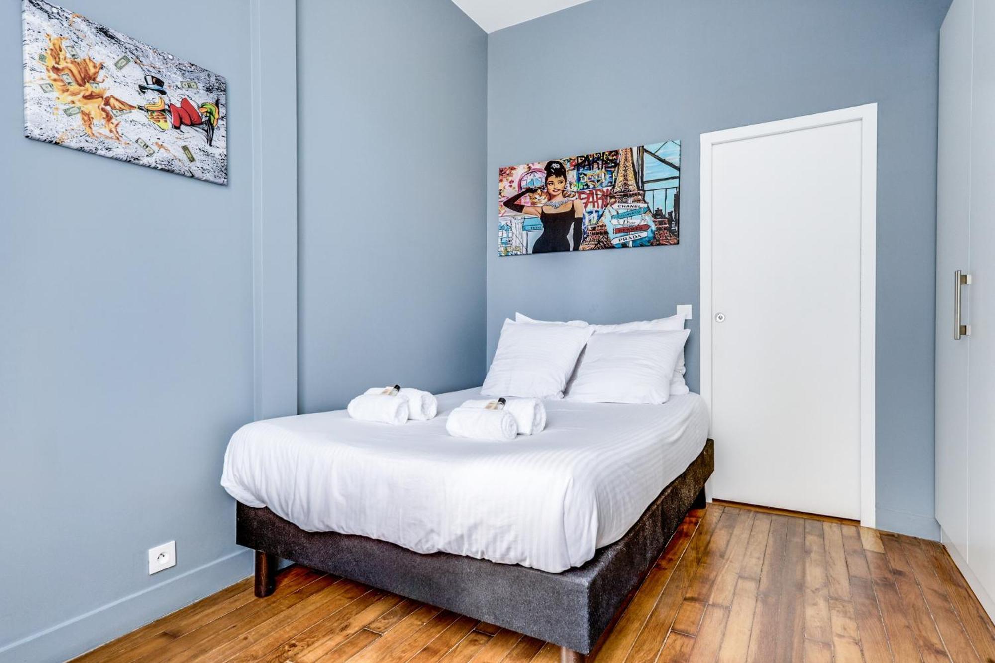 Buttes-chaumont - Fully-equipped